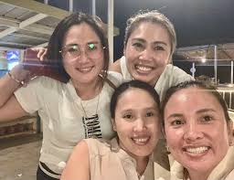 Growing up together, staying connected forever. Reunited with my three  pretty and lovely sisters❤️ Missis Jhy JhyJhy Maylene Maylene Anna Verne  Anna Verne #theblandosisters #highlight #followers #everyone