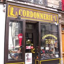 Des produits de qualité, sans coûts cachés. La Cordonnerie Shoe Repair 231 Rue Championnet Paris France