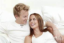 Mehr frauen im motorsport und in der formel 1 würden etwas verändern. Fotostrecke Die Hubschesten Fahrerfrauen Der Formel 1