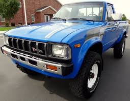 Toyota Hilux Pickup Sr5 1982 Toyota Hilux Toyota Pickup 4x4 Toyota Trucks
