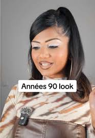 React au teaser Oceane Week après une nuit blanche à préparer du conte...