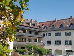 Wohnung in holzkirchen (miesbach) mieten. 3 Zimmer Wohnung Zum Verkauf 83607 Holzkirchen Mapio Net
