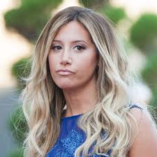 Maybe you would like to learn more about one of these? Ashley Tisdale Noch Keine Konkreten Hochzeitsplane Bunte De