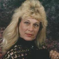 Diana Holbrook's Instagram, Twitter & Facebook