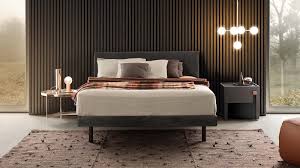Love our new platform bed with headboard.description provided was right on. Pianca