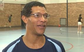 Elliot Manning's Instagram, Twitter & Facebook