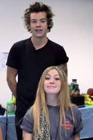 Maybe you would like to learn more about one of these? Harry Styles Made A Show Of His Sister During A Gig Last Night It S The Dredge
