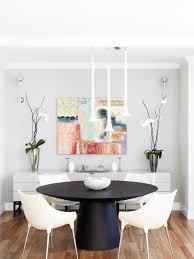 This room from reena sotropa proves that a large, bold pattern works well in a classic dining space. Use Feng Shui To Decorate The Dining Room