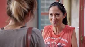 118 / warner music france real : Plus Belle La Vie En Avance Grandes Retrouvailles Pour Samia Video Pblv 3563 Stars Actu