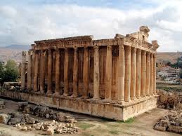 Die kleine kirche unterhalb der statue. Beirut Reisefuhrer Was Zu Sehen In Beirut Sehenswurdigkeiten Interessante Orte