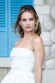 Lily james, best known for her roles in cinderella, downton abbey and the mamma mia sequel, is almost unrecognizable as the falcon and the winter soldier star sebastian stan's transformation into mötley crüe drummer tommy lee is a little less shocking, but he still exudes rock star sneer and. Ljgjqphzckjn6m