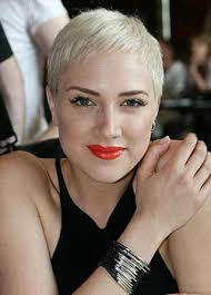 Her sister, vera tóth, is also a hungarian singer, who won the first season of megasztár. Tickets Kaufen Experidance Produkcio