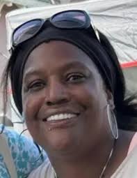 Linda Barboza's Instagram, Twitter & Facebook