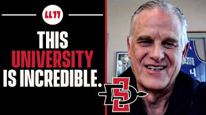 Brian Dutcher COMPARES His Time Coaching At San Diego State & Michigan In  Final Four I CBS Sports