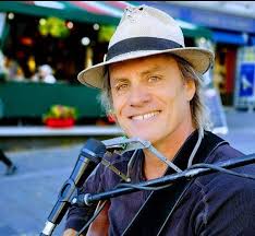 Thomas Piche's Instagram, Twitter & Facebook