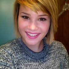 Holly Disch's Instagram, Twitter & Facebook