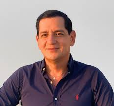 Giovanni R. Esquivel