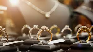 Choosing a Lab Diamond Wedding Band: Why Lab Made Diamonds Are Transforming Modern Jewelry