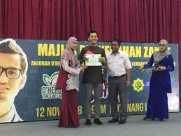Menurut aliff, dia menghulurkan sumbangan itu selepas mengetahui kesukaran hidup balqis dan ibunya, norashikin mohd aziz seperti dipaparkan dalam satu rancangan televisyen. Aliff Syukri Sumbang Rm 1 5 Juta Untuk Golongan Kurang Berkemampuan