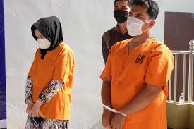Wakasal cek kesiapan tempur 6 kapal perang, ada apa? Begini Modus 2 Eks Pegawai Bank Di Riau Curi Uang Nasabah Rp 1 3 Miliar Halaman All Kompas Com