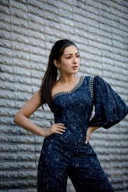 In 2010, catherine made her acting debut with a kannada film shankar ips. Catherine Tresa Latest Photoshoot Flaunting Her Sexy Body Going Viral On Social Media Thenewscrunch