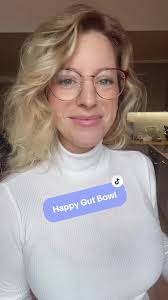 Julia Rowe (@thejuliarowe)'s videos with Little Things x Gypsy Woman