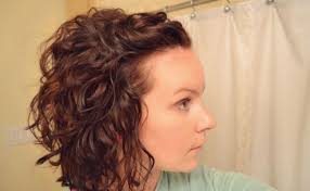 Styles that add some texture and structure look especially glamorous with wavy hair. 5 Cute Easy Wavy Hairstyles To Hide Your Grown Out Bangs Naturallycurly Com
