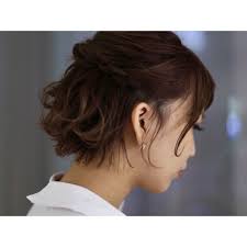 二次会はセルフで髪型を大変身自分好みのスタイルに Hair