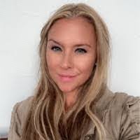 Lauren Lundberg's Instagram, Twitter & Facebook