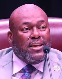 Cummings wins second term