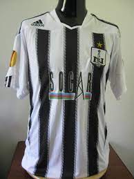 Neftçi takımı ülke çapında tüm yarışlarda rekora sahiptir. Neftchi Baku Pfc Home Futbol Formasi 2013