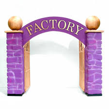 Libdeco Le Specialiste De La Decoration Evenementielle Vous Propose A La Location Des Elements De Decor Charlie Et La Chocolaterie Chocolaterie Chocolat Wonka