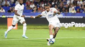 End of match results lyon: Depay Brilliert Lyon Uberrennt Angers Kicker