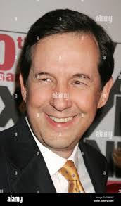 Chris Wallace's Instagram, Twitter & Facebook