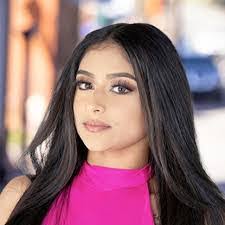 Antoinette Langley's Instagram, Twitter & Facebook