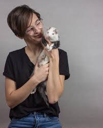 With just a hint of garlic con un ligerísimo sabor a ajo; Say Hi To Jessica And Her Lovely Ferret I Ll Give You Guys A Hint His Name Is Fancy And A Little Bit Italian S Ferret Instagram Photo And Video