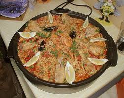 Paella Mit Fisch Fleisch Geflugel Und Meeresfruchten Von Orgapeg Chefkoch Rezept Paella Meeresfruchte Fruchte
