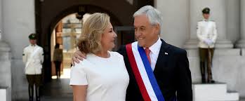 Jun 23, 2021 · tenemos un gran anuncio que compartir con los más jóvenes, señaló piñera en un video difundido a través de redes sociales. Primera Dama Cecilia Morel Montes