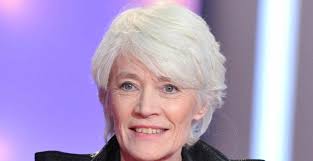 Jacques Dutronc : sa tournée avec son fils Thomas vire au cauchemar… à la  surprise générale, le célèbre chanteur vide son sac !