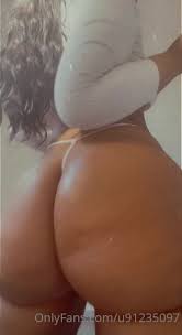 LA4 - Porn Videos & Photos - EroMe