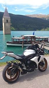 Bilderansicht Suzuki Gsxr 1000 K9 Weiss Gsxr 1000 Suzuki Gsxr Custom Sport Bikes