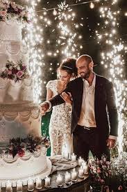 Our cake cutting song list features lyrics pertaining to sugar, sweets, dessert, and of course cake! Sweet Music 30 Cake Cutting Songs In 2021 Wedding Forward