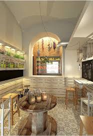 Lo Spazio Limitato E L Esigenza Di Contenere I Costi Hanno Dettato Le Linee Guida Di Questo Piccolo Bar Nel Ce Juice Bar Design Juice Bar Interior Smoothie Bar