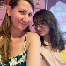 Jen Hoch (@jen.hoch.75) • Facebook