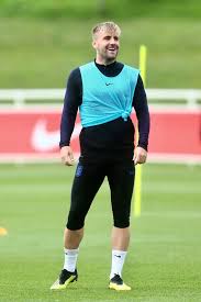 Luke shaw (photo/ uefa euro 2020 twitter) ani | updated: Luke Shaw On Twitter Ready For Tomorrow England
