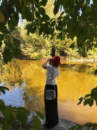 Ultimele bilete se pot achiziționa este amplasat în sectorul sistematic, fiind utilizat în trecut ca rezervor de apă necesară irigării grădinii botanice. Toamna La Gradina Botanica Surorile Calatoare