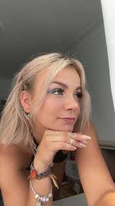 Juste pour vous showoff mon outfit de job 🤍🤘🏽