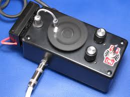 Now i was wondering on some effects and i decided on a tremolo pedal. Make Optical Tremolo Box Diyre Wiki