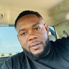 Julius Gresham's Instagram, Twitter & Facebook