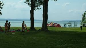Bővebb infoért klikkeljen ide és hívjon minket most! Fovenyes Strand Balatonudvari Wunderbarerbalaton De